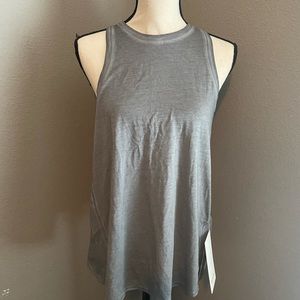 NWT WOMEN’S LULULEMON ALL TIED UP TANK